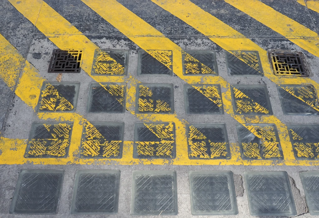 Les Lignes : Les Fondations de la Communication Visuelle